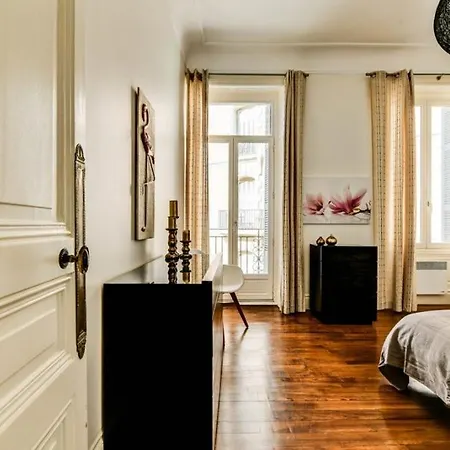 Appartement Front D'Ocean Coeur De Ville Biarritz * بياريتز