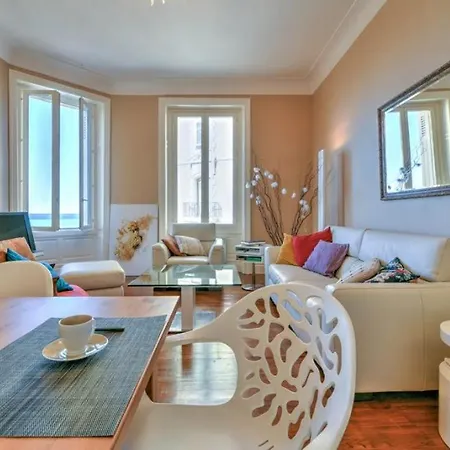 Appartement Front D'Ocean Coeur De Ville Biarritz * بياريتز